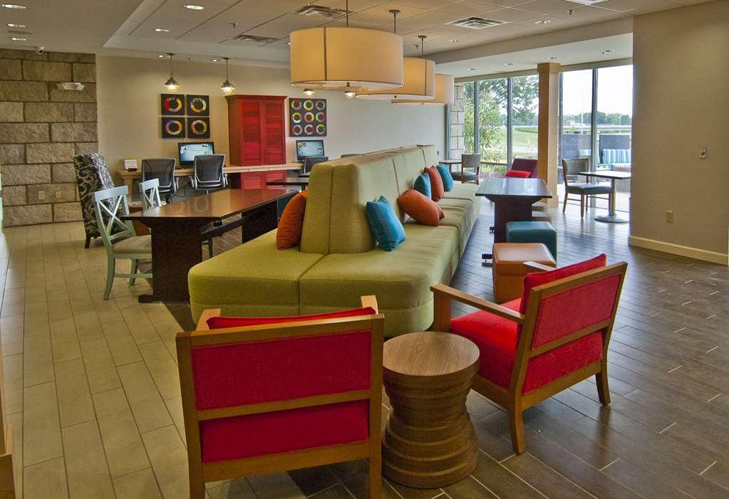 Home2 Suites By Hilton Ridgeland Interior photo